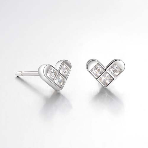 925 sterling silver  cz heart stud earrings
