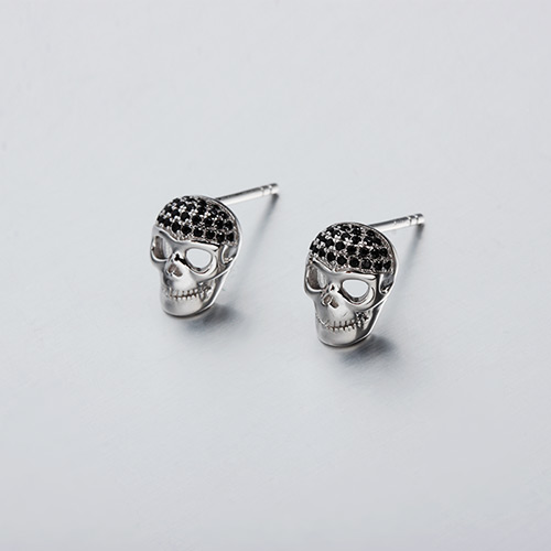 925 sterling silver cz skull stud earrings