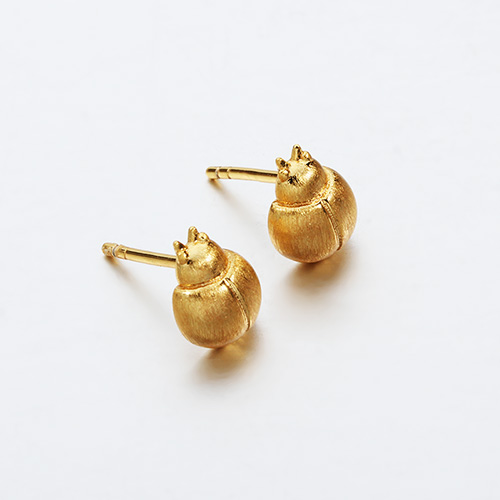 925 sterling silver brushed ladybug stud earrings