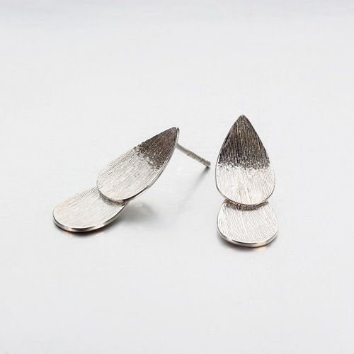 925 sterling silver teardrop shape stud earrings
